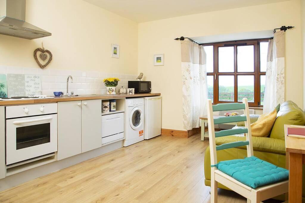 Apartment On The Wild Atlantic Way Tralee Extérieur photo