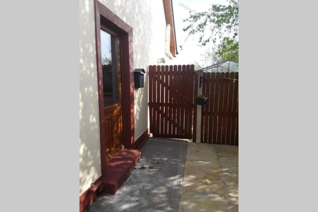 Apartment On The Wild Atlantic Way Tralee Extérieur photo